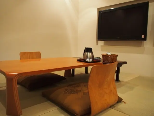 青森県限定！壁掛けTVの設置サービスの画像