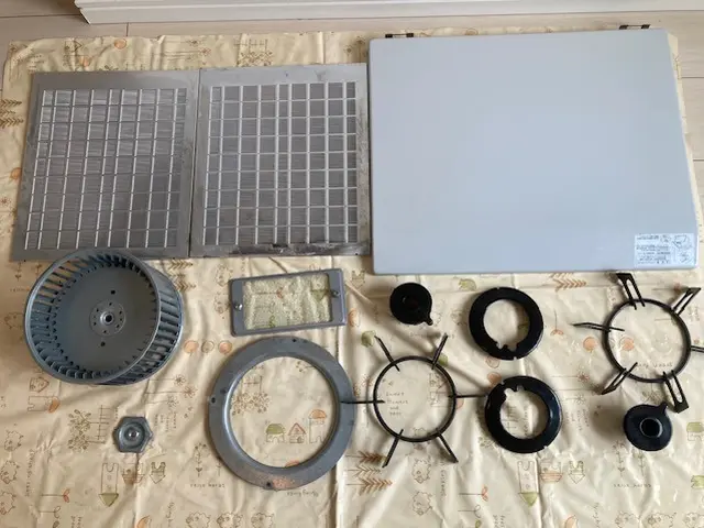 キッチン＋レンジフード・換気扇　油汚れスッキリ、シンク水栓ピカピカにサービスの画像