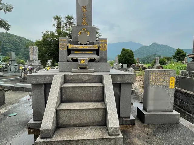 【期間限定】10月中のご予約で石塔コーティングサービス！お早めに！！サービスの画像