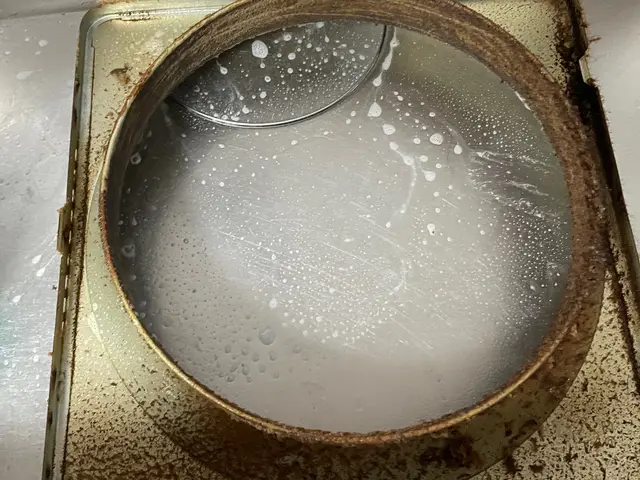 茨木市から伺います！作業外注なし、すべて自社で対応！損害保険加入済みサービスの画像