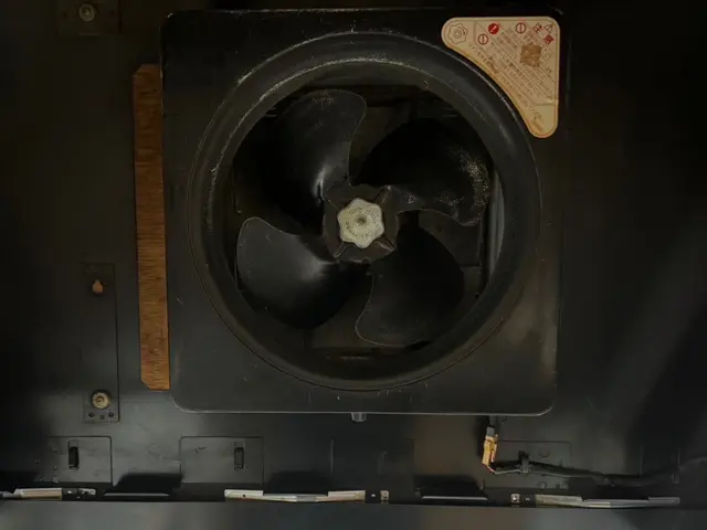 茨木市から伺います！作業外注なし、すべて自社で対応！損害保険加入済みサービスの画像