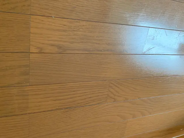 床の凹み・傷などの補修サービスの画像