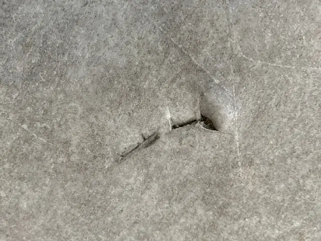 床の凹み・傷などの補修サービスの画像