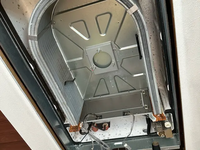 分解洗浄お任せ下さい。カビのコーティング剤サービス実施。心を込めて作業致します。サービスの画像