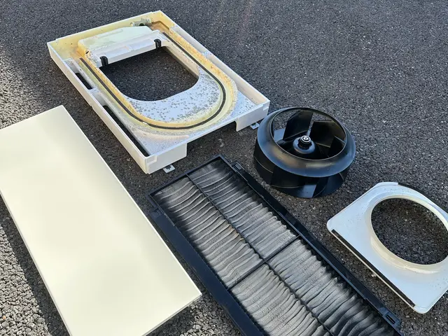 分解洗浄お任せ下さい。カビのコーティング剤サービス実施。心を込めて作業致します。サービスの画像