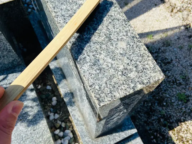 大好きな故人様のお墓を真心込めてお墓参りお掃除を致します。ぜひお盆前に！サービスの画像