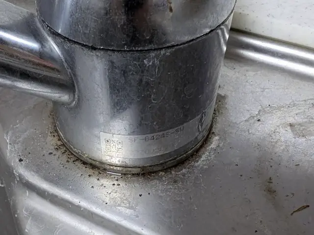 こだわり洗剤で徹底2度洗い◎2人作業で丁寧に仕上げます！エアコン等同時予約で割引サービスの画像