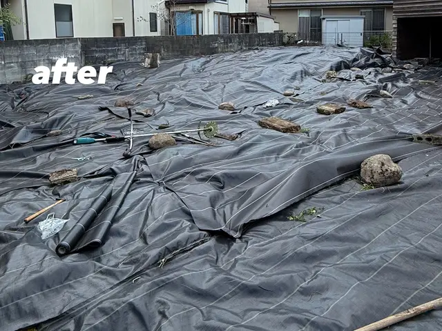 【雑草×害虫を一発解決】プロの防草シート施工（防虫剤サービス付）サービスの画像