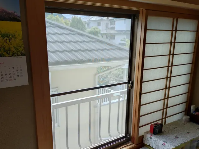 網戸の張り替え・ゴム交換・戸車調整まで対応していますサービスの画像