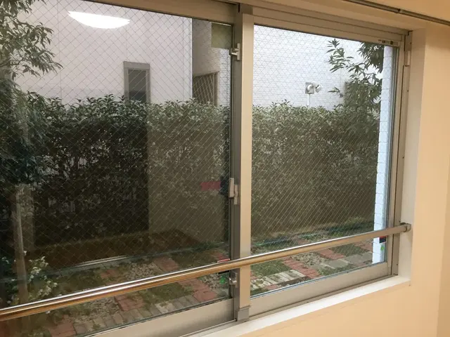 窓一組サッシも含んだ料金です。曇り一つない窓で景色も最高！プロにお任せ下さい！！サービスの画像