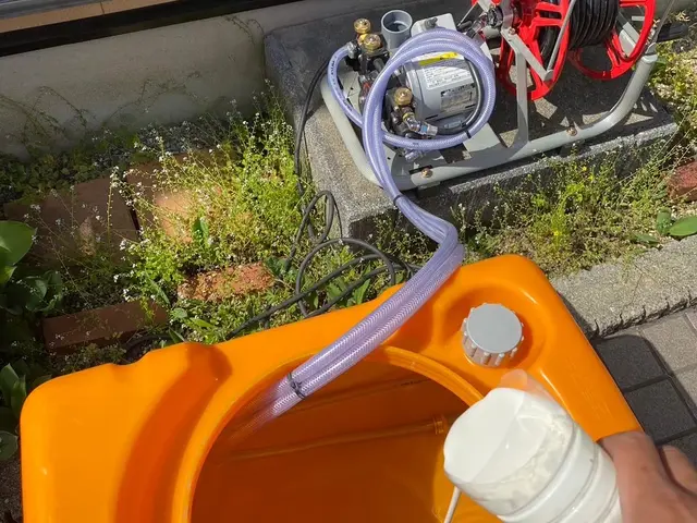 《シロアリ駆除歴10年》シロアリを徹底的に根絶！施工前後の写真◎最長5年保証◎サービスの画像