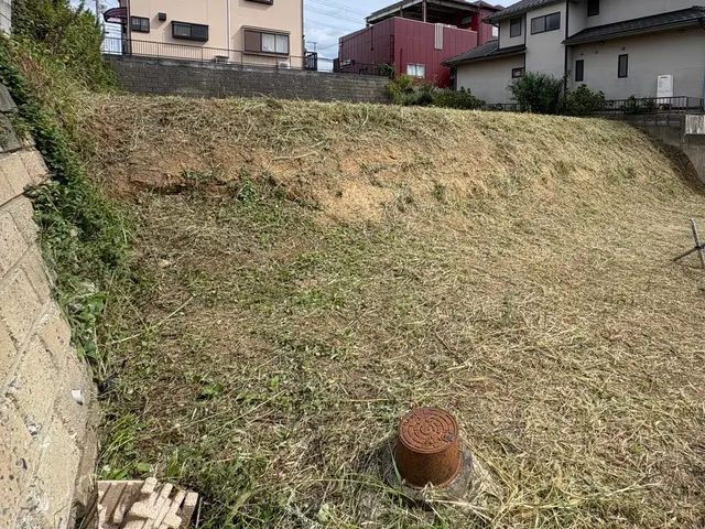 4月から市の雑草処理登録業者に！お庭の雑草～空き地、分譲地等まで対応可能です！サービスの画像