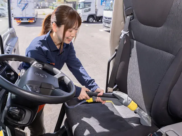 ☆嘔吐対応や消臭お任せください☆当日乾燥☆年間施工台数1000台以上！サービスの画像