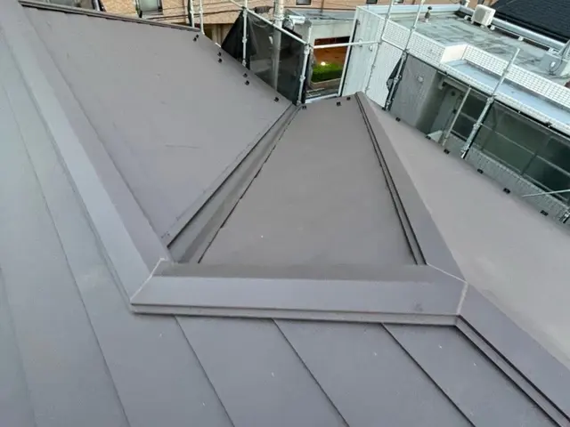 屋根葺き替え工事はお任せください！サービスの画像