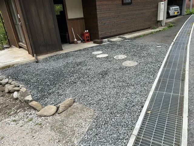 砂利敷きお困りの方お任せください！長浜から請け負います！サービスの画像