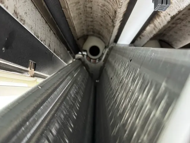 【大手現場の作業実績あり】店舗・事務所などのお掃除も対応しております。サービスの画像