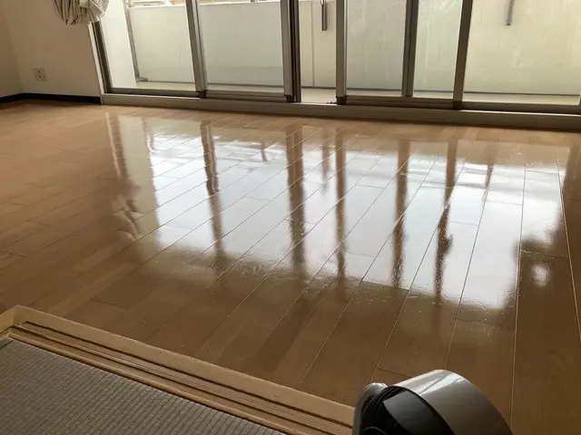 フロアコーティング専門店　高耐久高グリップ力抜群　(わんちゃん向けコーティング)サービスの画像