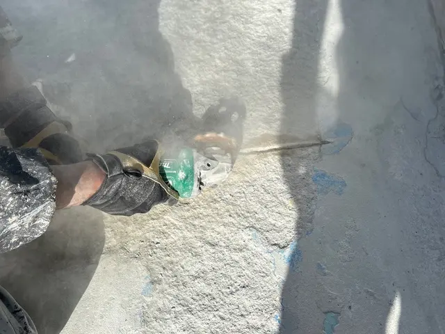 創業71年の塗装のプロにお任せ下さい！経験と知識を活かして作業を致します！サービスの画像