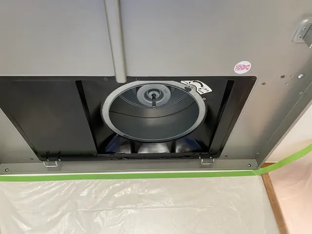 大手量販店での年間実績1000件以上！中々取れない油汚れ当店にお任せ下さい♪サービスの画像