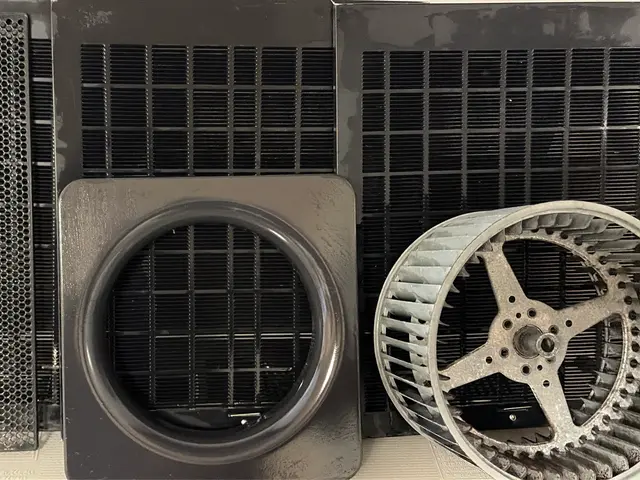 大手量販店での年間実績1000件以上！中々取れない油汚れ当店にお任せ下さい♪サービスの画像