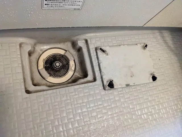 浴室のカビ、石鹸カスのお困りお任せ下さい！！サービスの画像