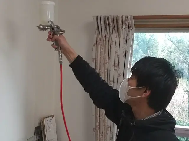 当社のコーティング剤はプラチナ・銀イオン配合。24時間浄化作用を繰り返します！サービスの画像