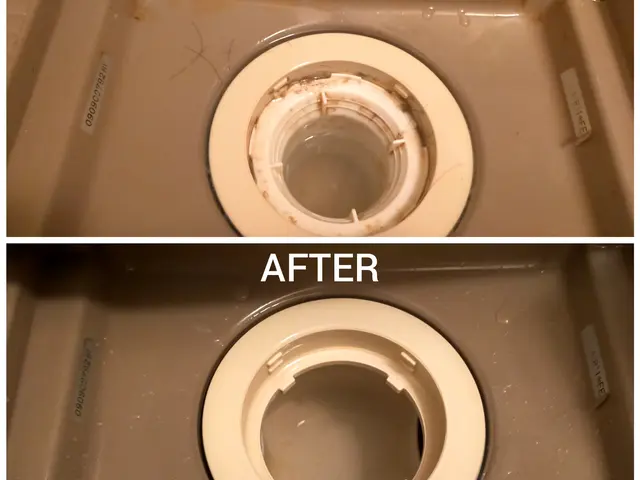 がんばって掃除しても、この水垢、黒ずみ落とせない…そんな悩み、ありませんか？サービスの画像