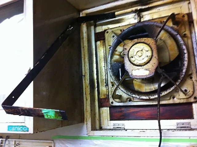 【2/13以降受付】換気扇（プロペラタイプ）の油汚れをしっかり落とします！サービスの画像