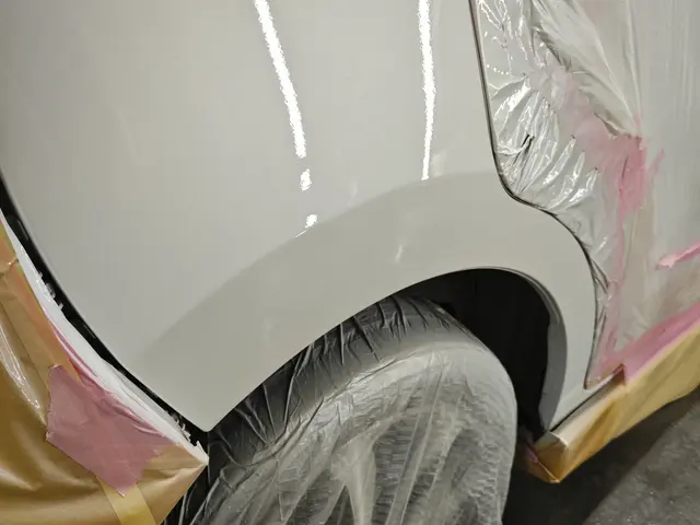 【業界歴30年】大きい板金〜塗装も可能★外注一切無★損害保険加入済サービスの画像