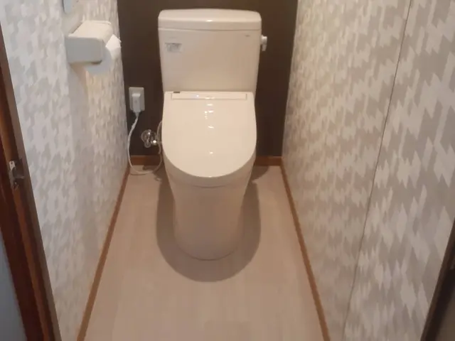 トイレリフォームはいろは設備にお任せください！作業外注一切なし◎損害保険に加入済サービスの画像