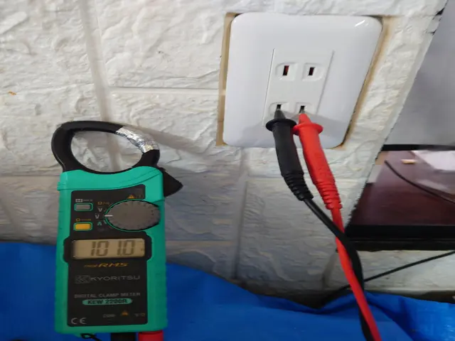 コンセント交換サービスの画像