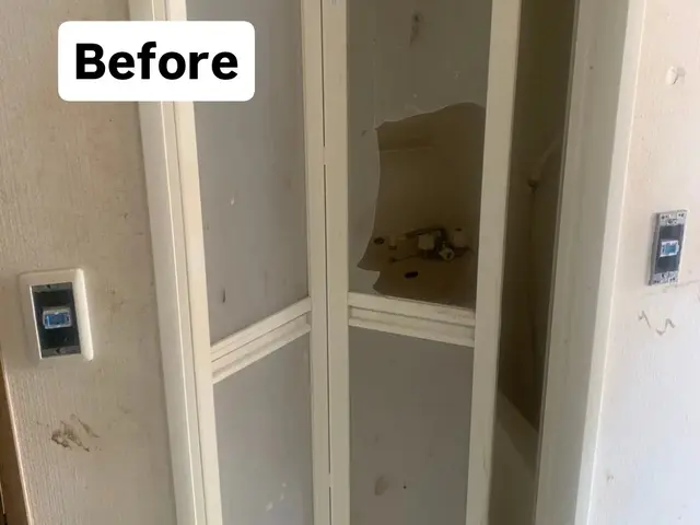 ★損害保険加入店★【浴室ドアガラス（アクリル板）交換】サービスの画像