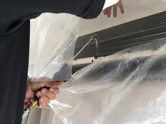 ◎ 気になる内部のカビ取りはプロにお任せください！サービスの画像