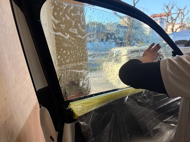 【カーフィルム施工】UVカット・プライバシー保護・ガラス飛散防止 断熱タイプも可サービスの画像