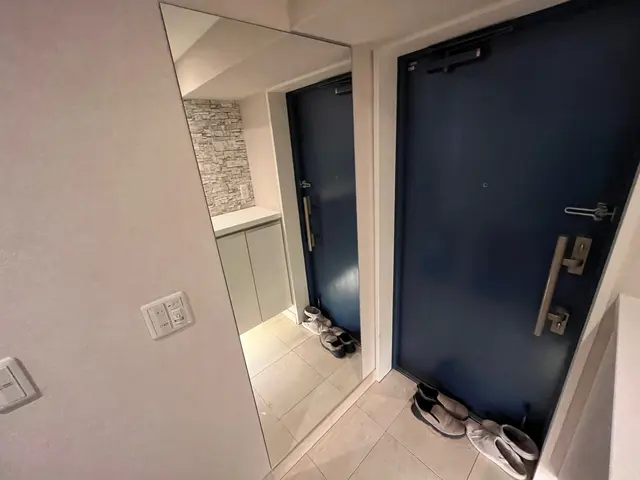 鏡の取付サービス!!200件以上の施工実績!!  どんな鏡もお任せください！！サービスの画像