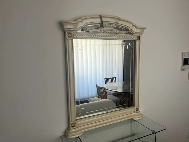 鏡の取付サービス!!200件以上の施工実績!!  どんな鏡もお任せください！！サービスの画像