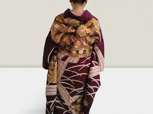 卒業袴・訪問着など、相模原からご自宅や会場に出張してお着付けします！ヘアセット可