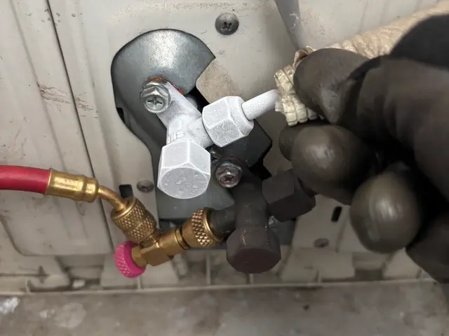 即日対応可！！店長直接対応で女性スタッフ同行も可能！時間・地域外もご相談OK！サービスの画像