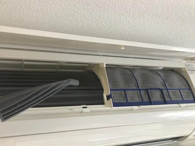 4月〜受付開始シーズン前の早割【業歴20年の実績】安いと綺麗を両立！エアコン清掃サービスの画像