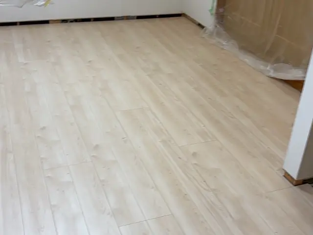 上貼りなら解体不要でお安く施工！親身に明確な打ち合わせ！サービスの画像