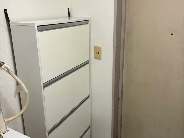 「クロスメイク野澤」張り替えの約半額で壁紙をキレイにします。サービスの画像