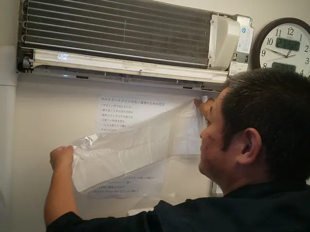 ★壁掛エアコン分解洗浄★高圧洗剤&高圧リンスで徹底 内部洗浄 ★サービスの画像