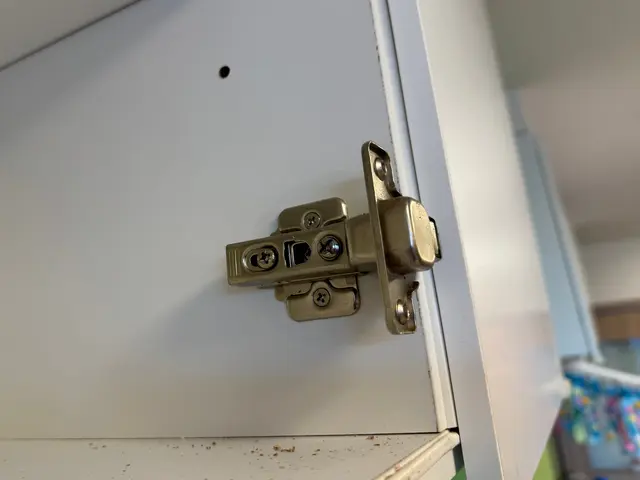 ドア、クローゼット、折戸、引戸リペア！誠意を持って対応いたします☆サービスの画像