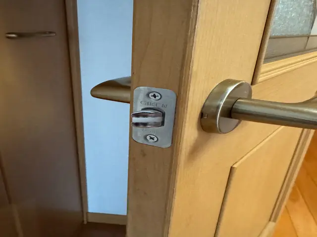 ドア、クローゼット、折戸、引戸リペア！誠意を持って対応いたします☆サービスの画像
