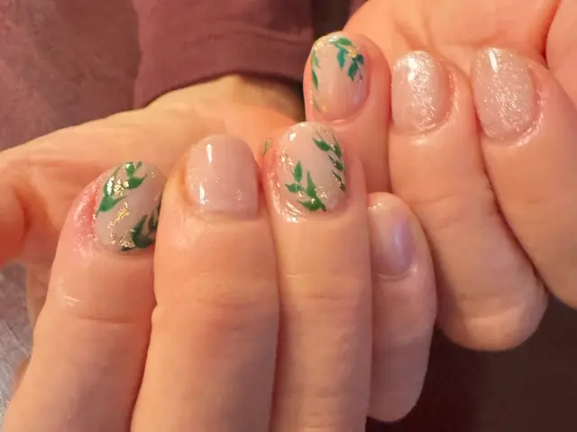 ネイルケア(ハンド&フット)爪磨きorマニキュア仕上げ