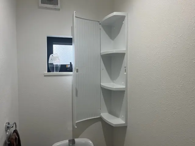 吊り戸棚・ウォールキャビネット!!希望の場所に取付けます!!丁寧かつスピーディーサービスの画像