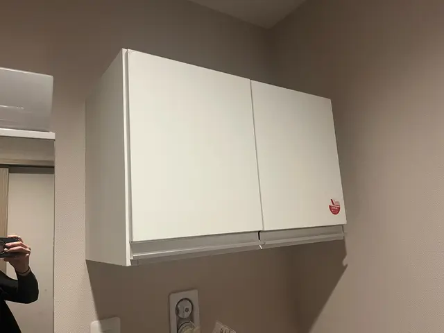 吊り戸棚・ウォールキャビネット!!希望の場所に取付けます!!丁寧かつスピーディーサービスの画像
