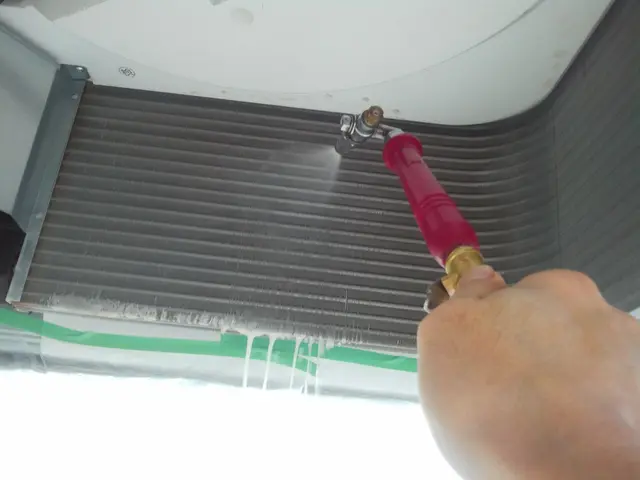 ★エアコンクリーニング専門店★各メーカー、各機種、古い機種でも何でも出来ます！！サービスの画像