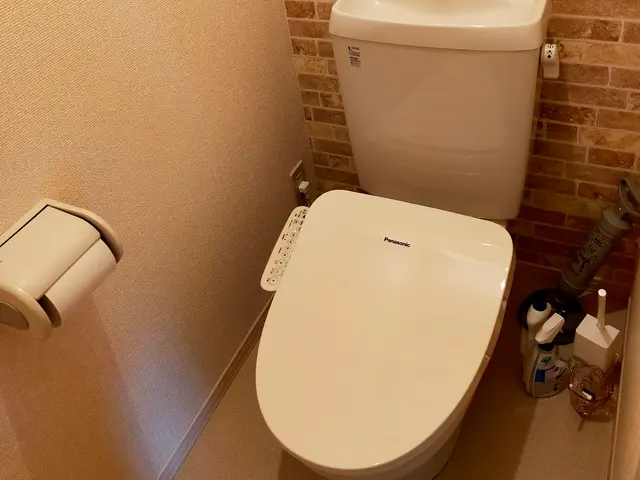 トイレのクリーニングはお任せ下さい。サービスの画像