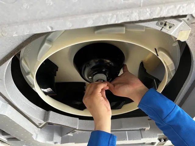 天井型エアコンサービスの画像